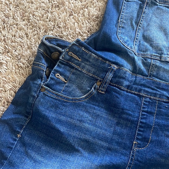 Jean overalls - Picture 5 of 7